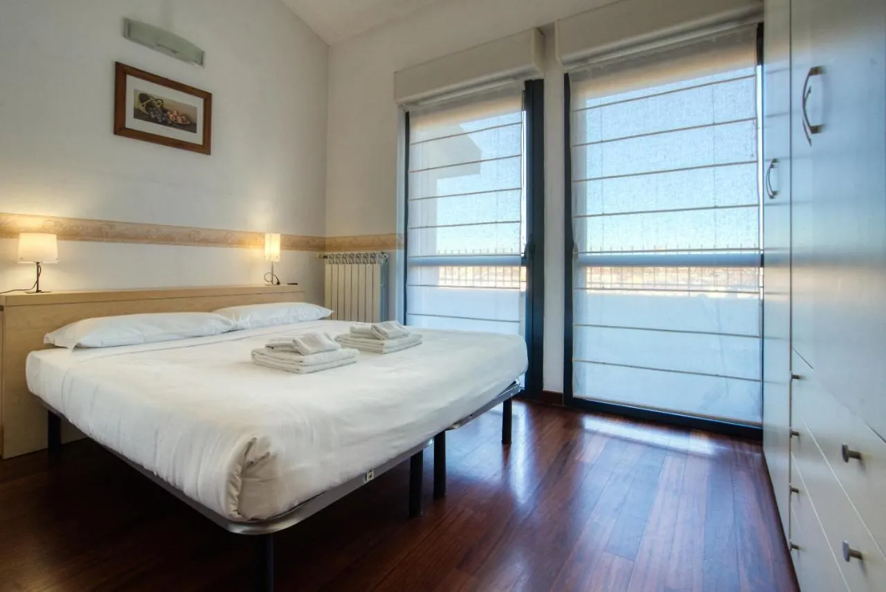 Italianflat - Il Giardino Del Naviglio Terrace Apartment Milan 0*,  Italy